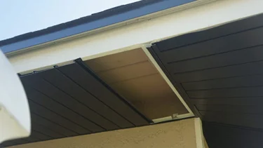 aluminum-soffit-repair.jpg