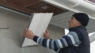 vinyl-soffit-installation.jpg