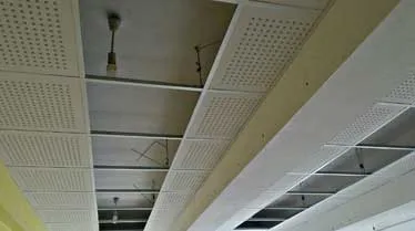 visible-holes-forming